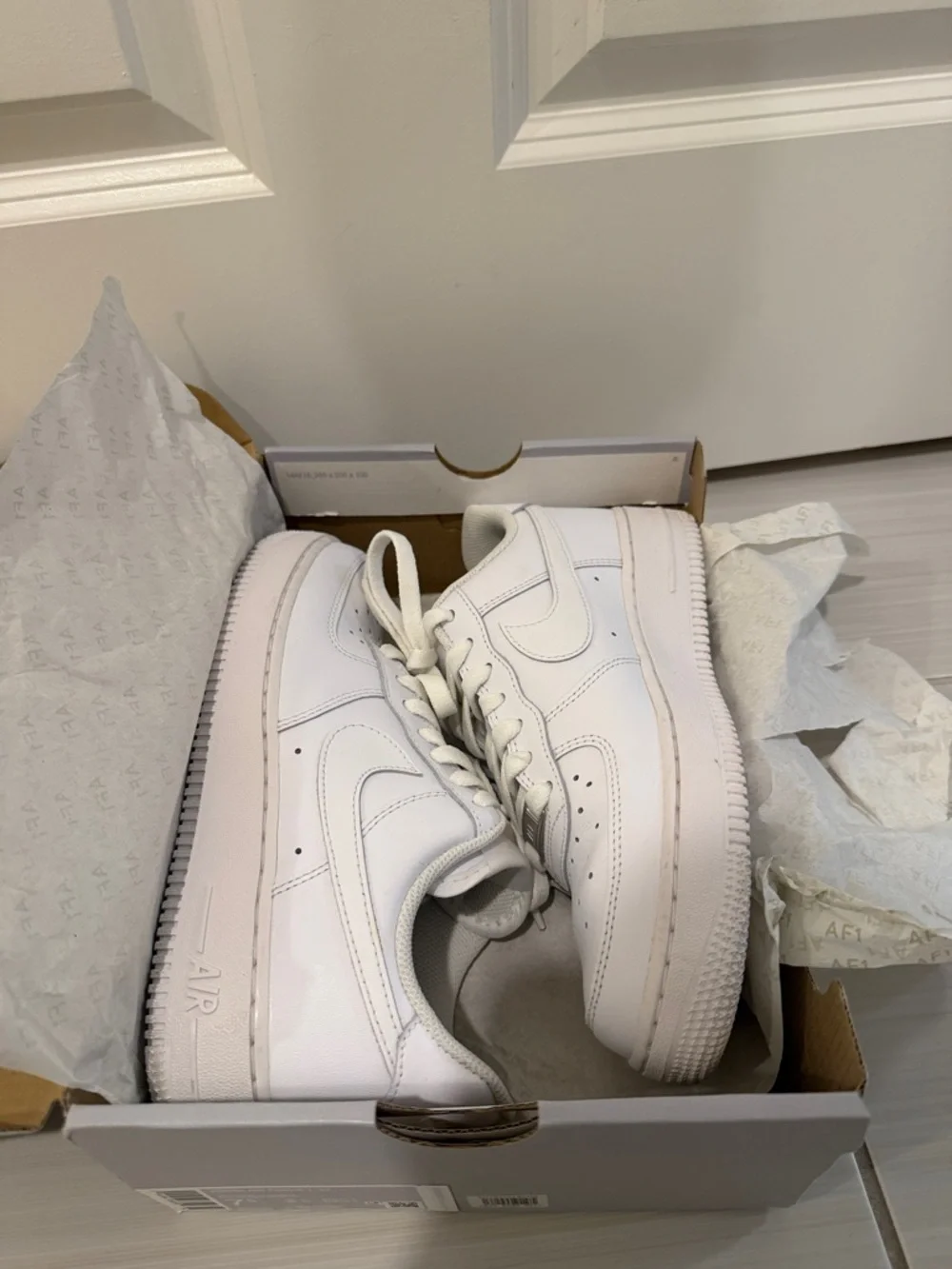Nike women’s AF1 Air Force ones ‘07 - Picture 13 of 15